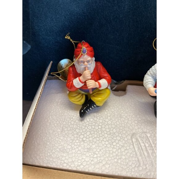 Christmas Decorations The Danbury Mint Santa in SPAIN & Santa in INDIA  3/4" - Picture 5 of 6